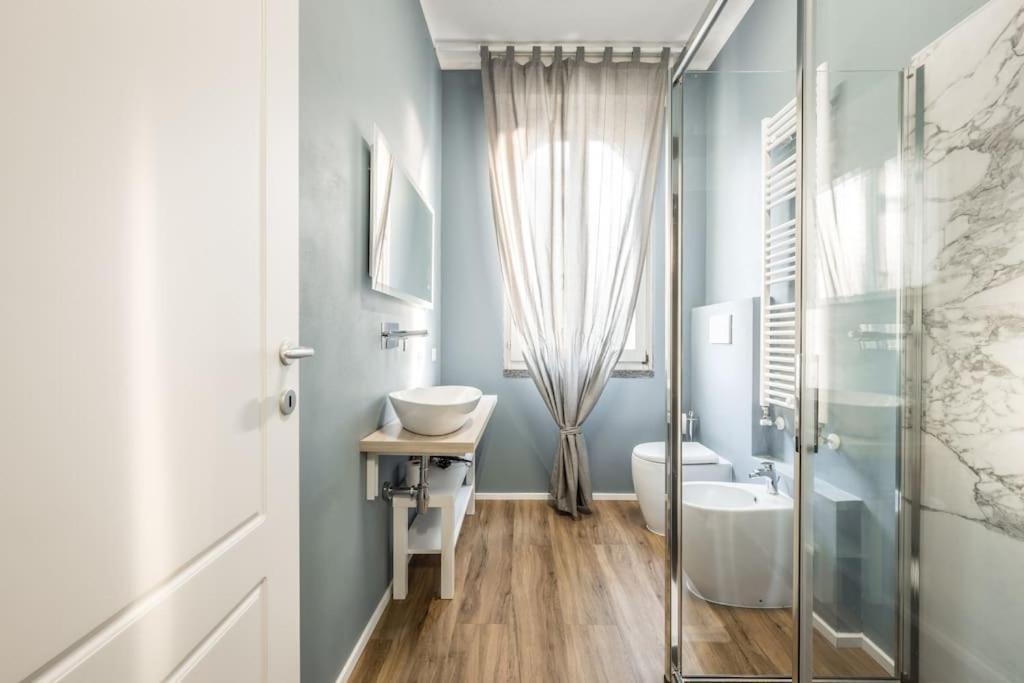 Cucchiari Suite 7B Modena Exteriör bild