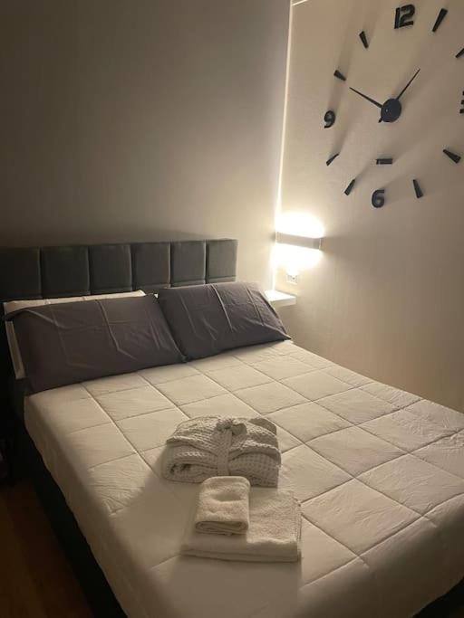 Cucchiari Suite 7B Modena Exteriör bild